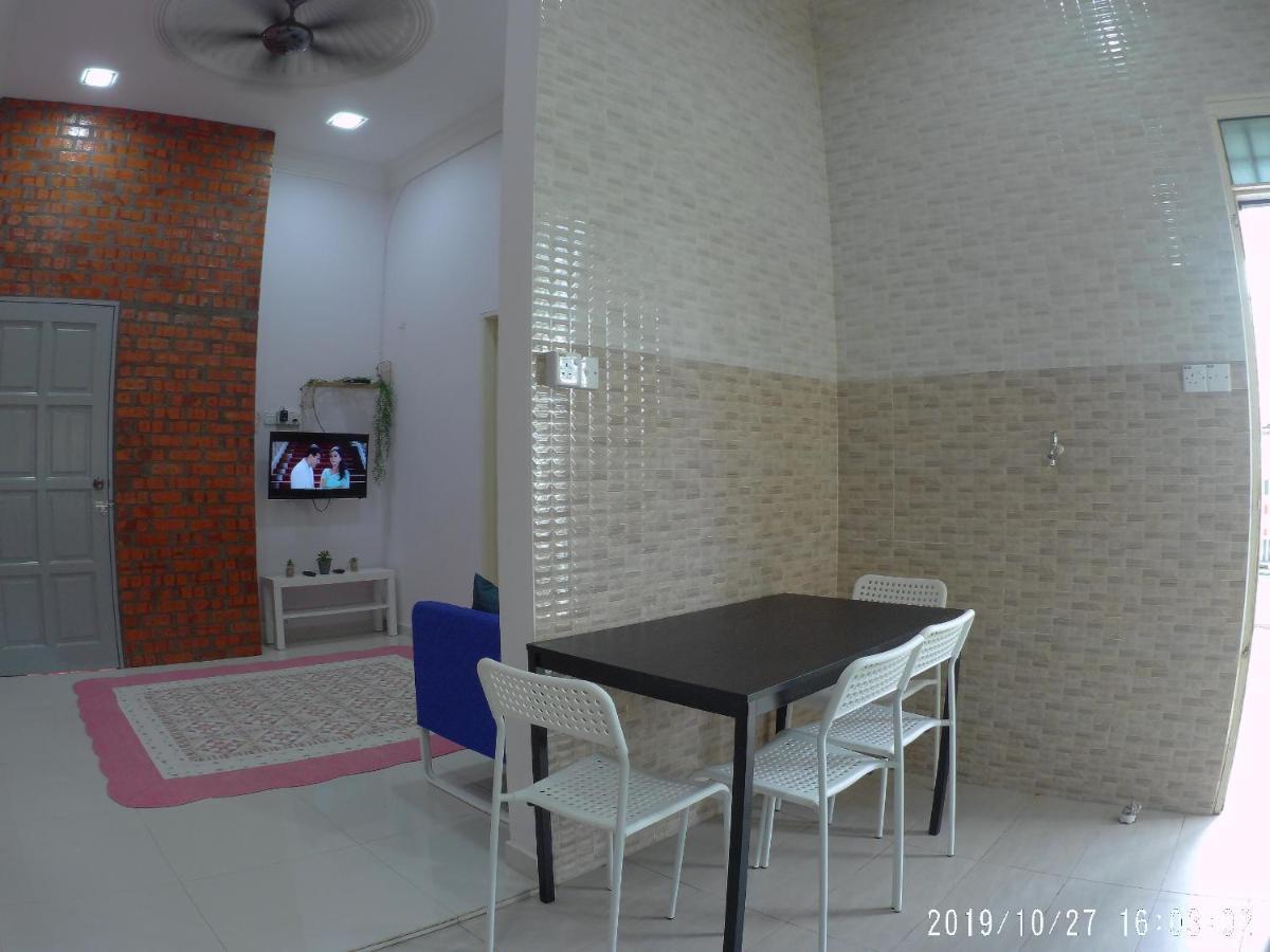 Holiday Homestay Dungun Exterior foto